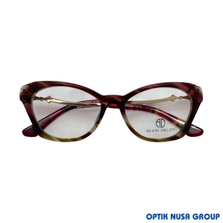 ALAIN DELON 9072